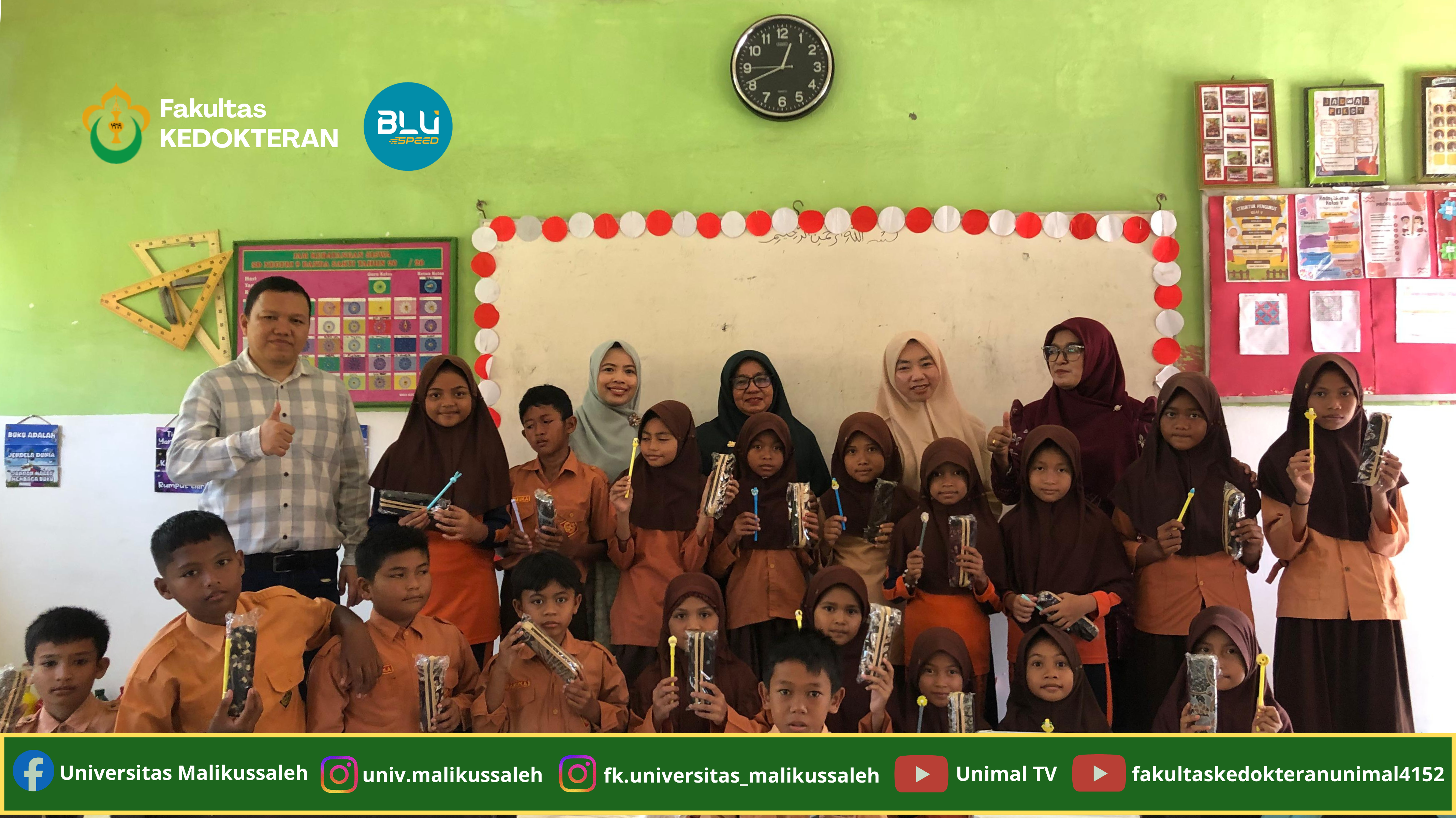 Background Web Unimal 3